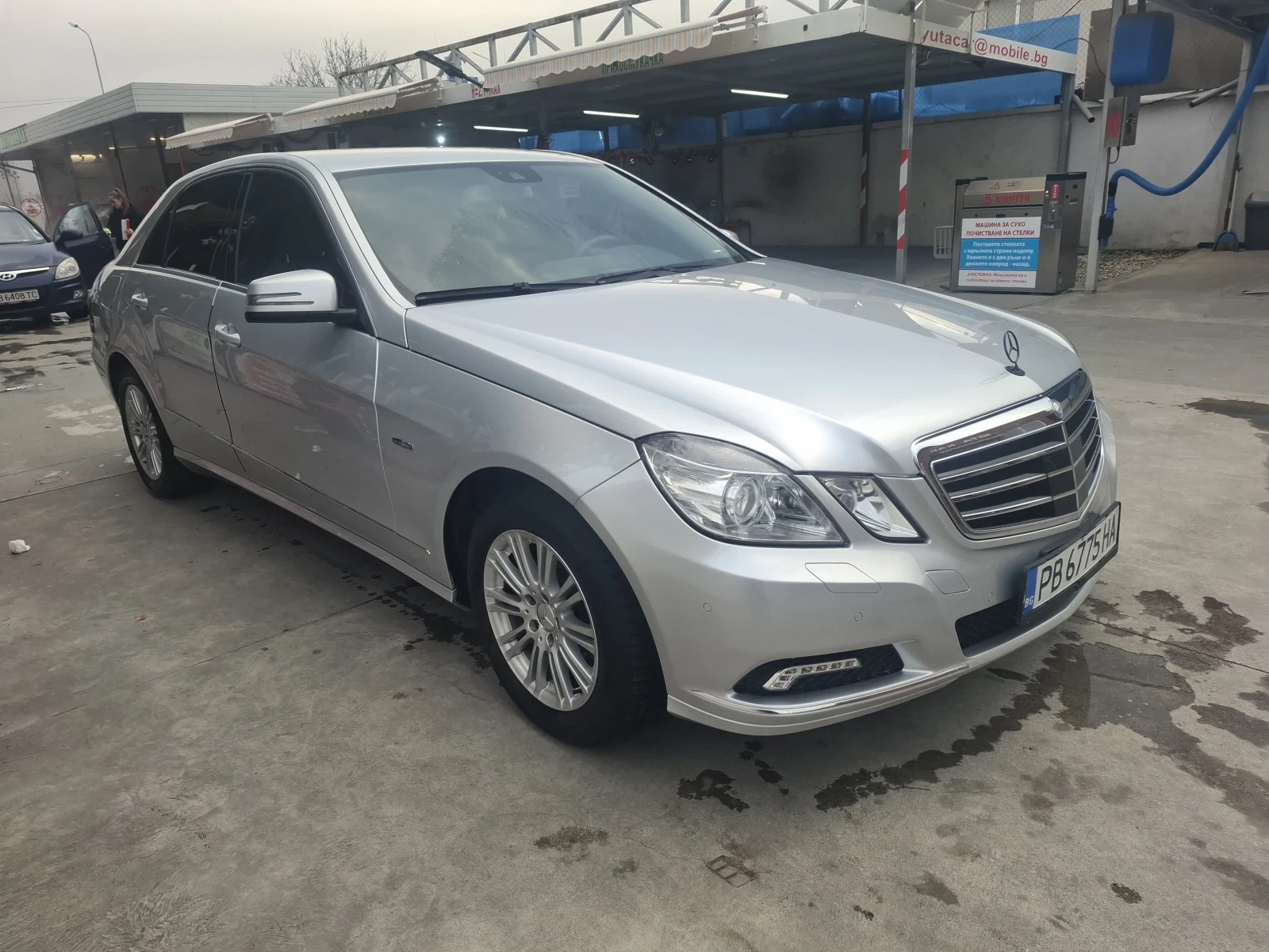 Mercedes-Benz E 350 E350 distrronic, lineasist, blind spot , park asis, снимка 1