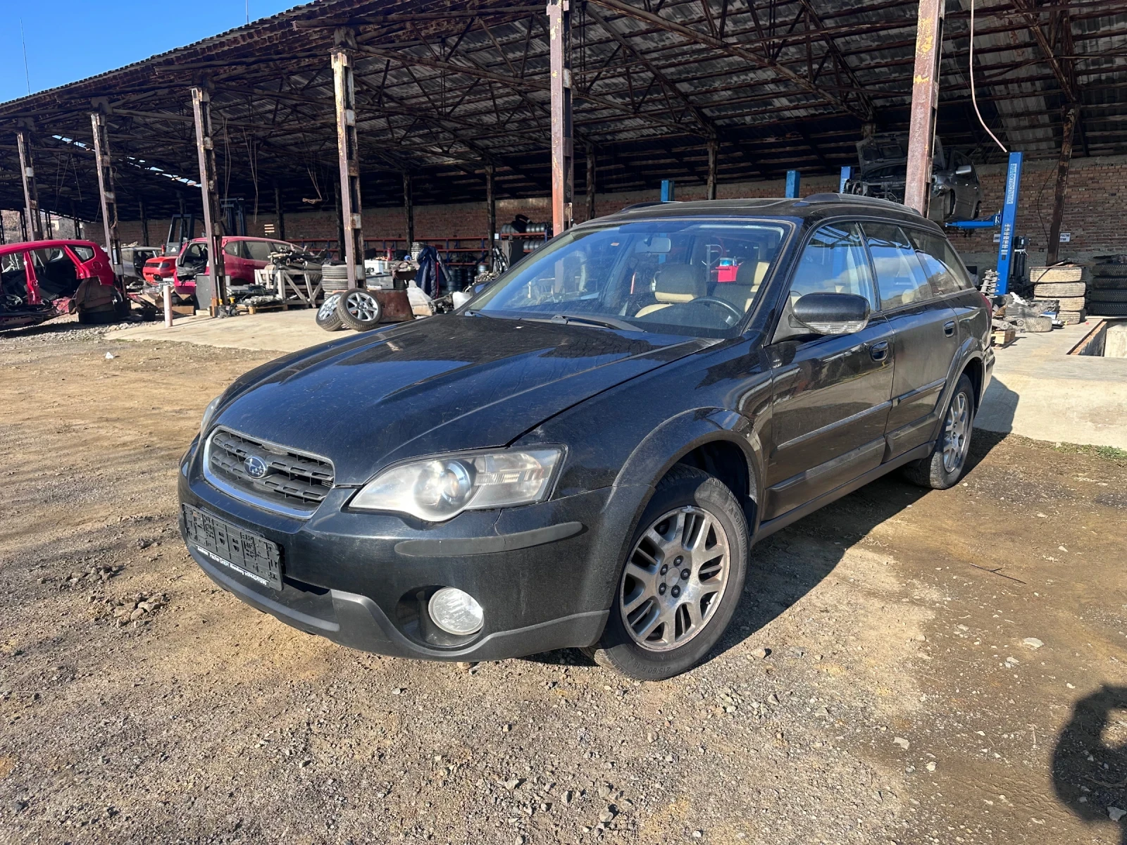 Subaru Outback 2.5 НА ЧАСТИ, снимка 1