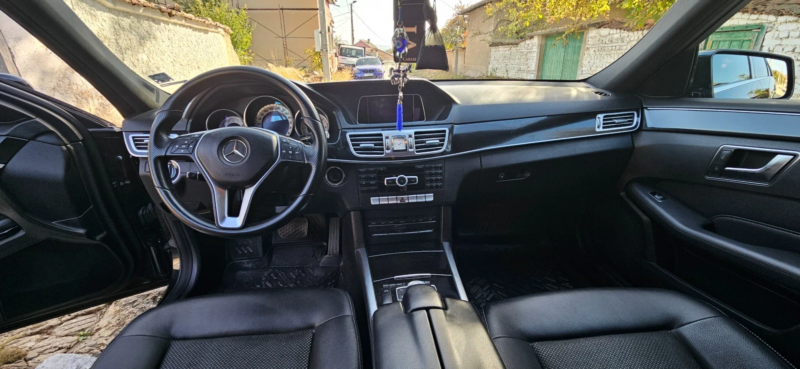 Mercedes-Benz E 220  - изображение 6