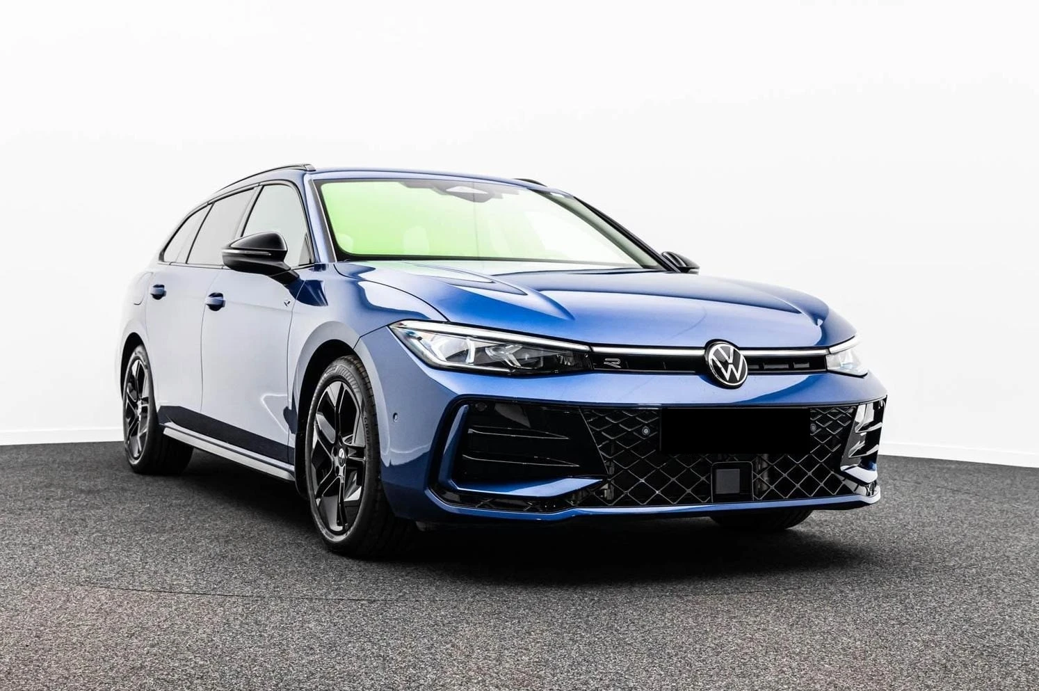 VW Passat 2.0 TDI 4-MOTION R-LINE BLACK STYLE MATRIX CAMERA - изображение 3