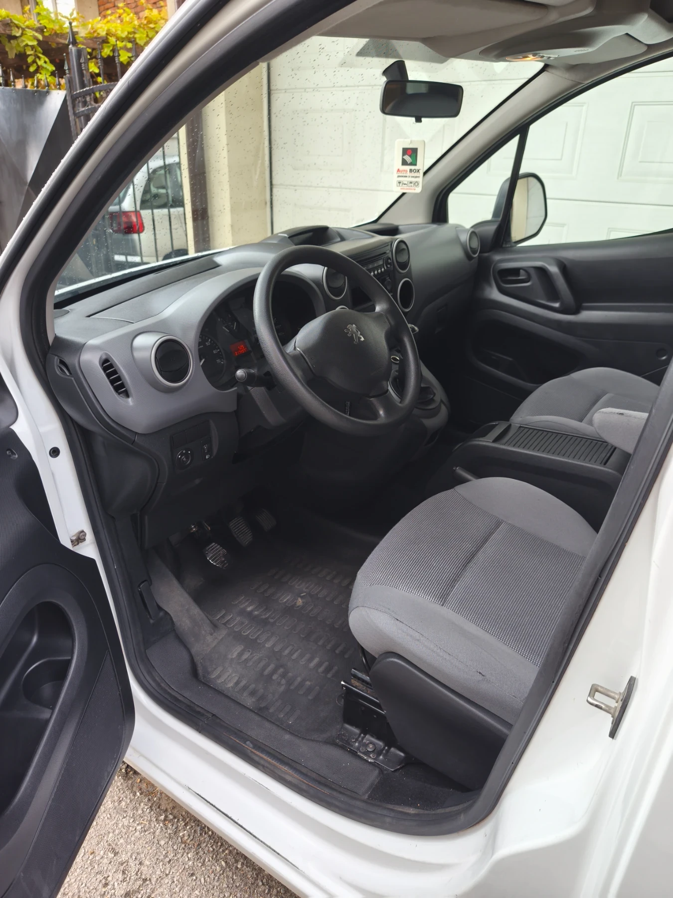 Peugeot Partner 1.6 HDI FAP - изображение 9