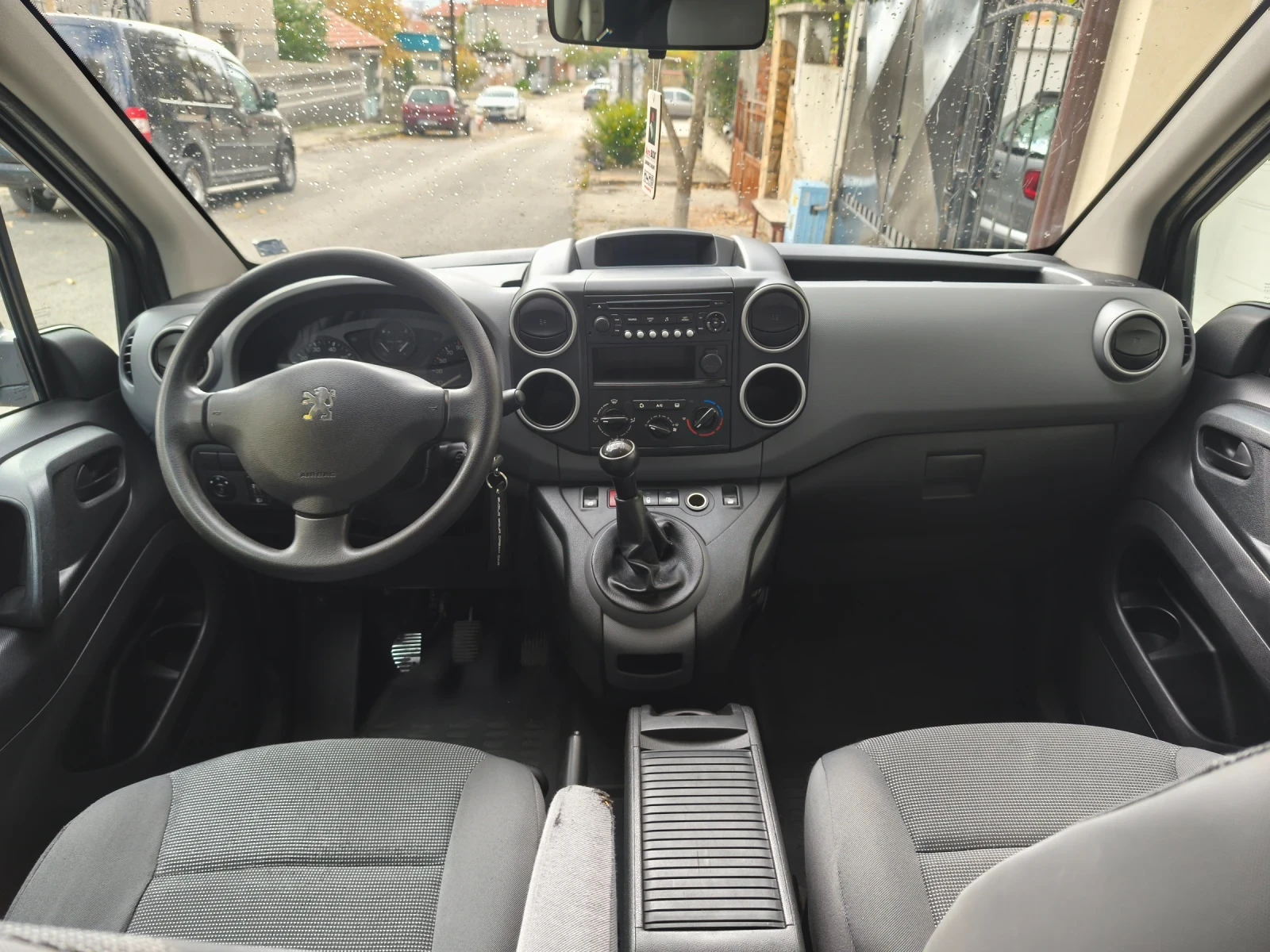 Peugeot Partner 1.6 HDI FAP - изображение 8