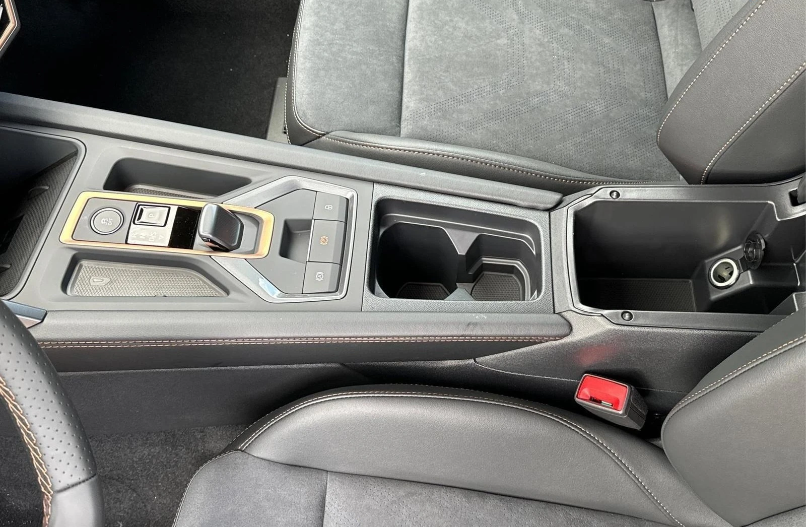 Cupra Formentor VZ* FACE* DISTR* 4x4* 360CAM* KEYLESS* MEMORY* CAR | Mobile.bg   11