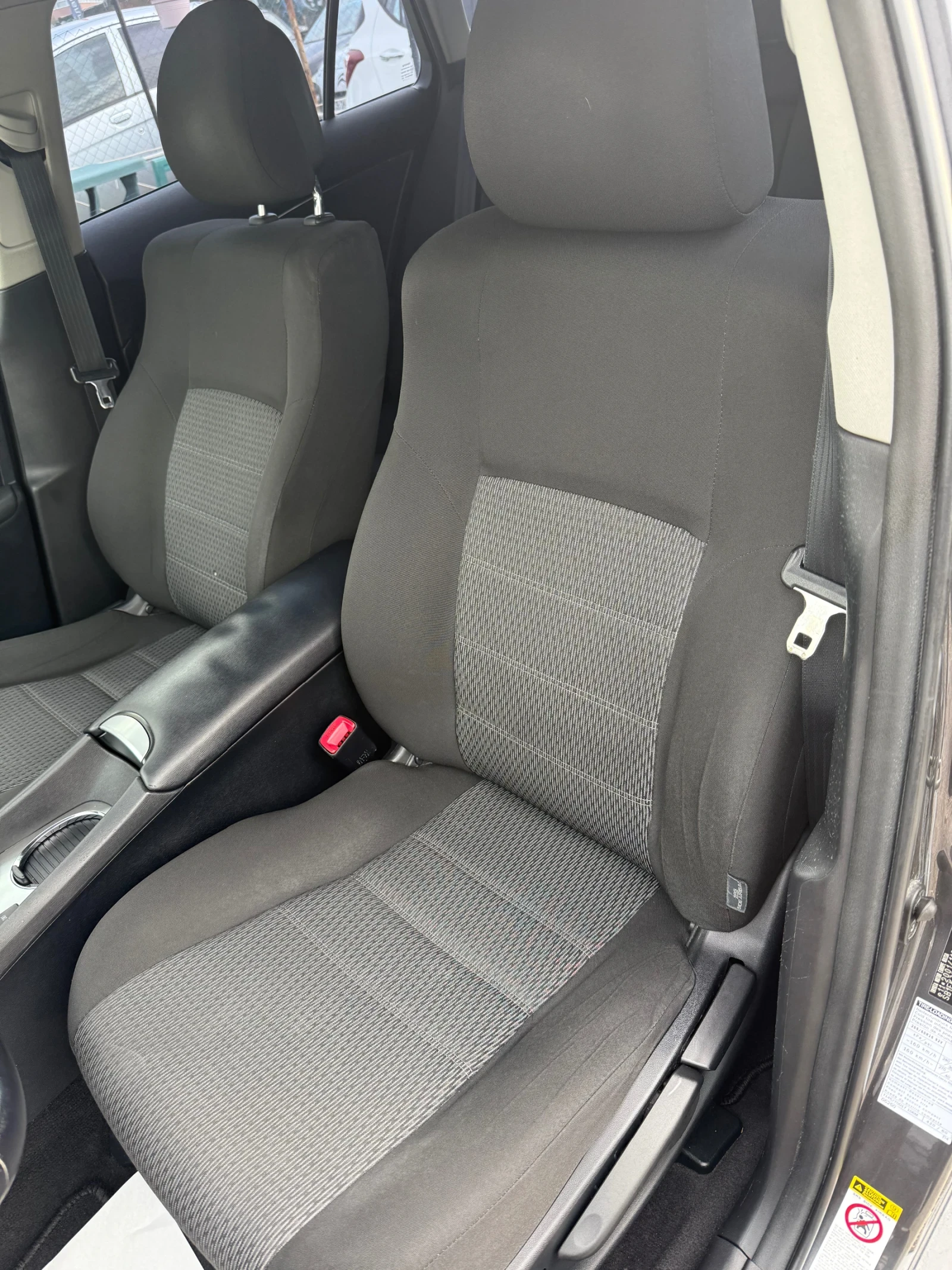 Toyota Avensis 2.0i  Facelift  | Mobile.bg   14