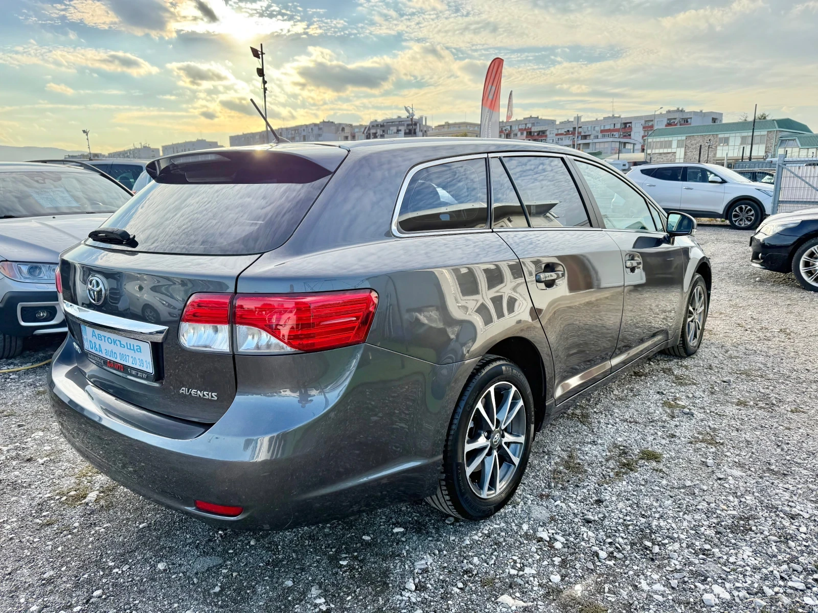 Toyota Avensis 2.0i Швейцария Facelift  - изображение 8