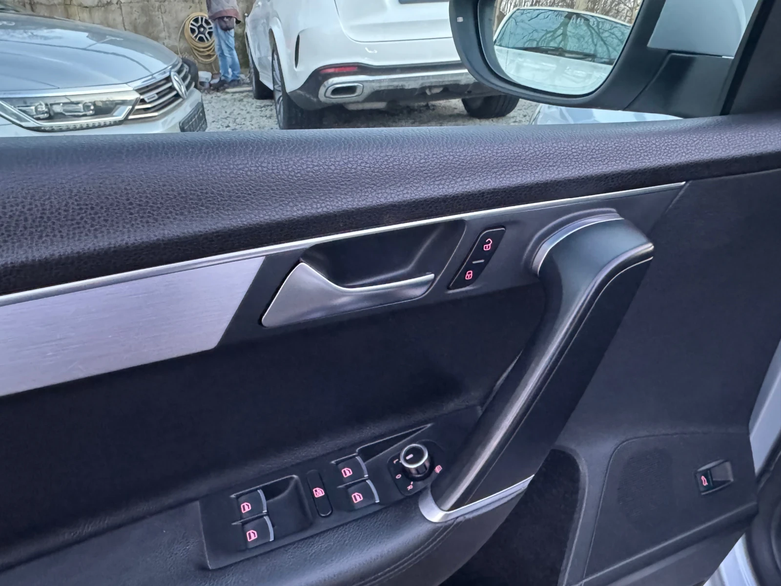 VW Passat 2.0TDI* DSG* Highline - изображение 10