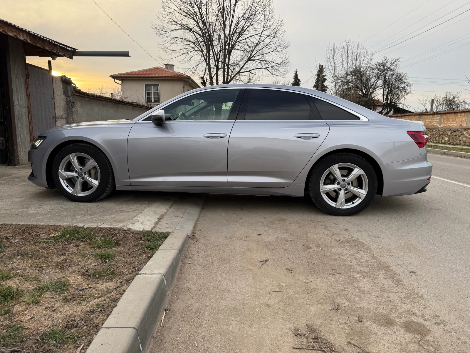 Audi A6 5.0  - изображение 6