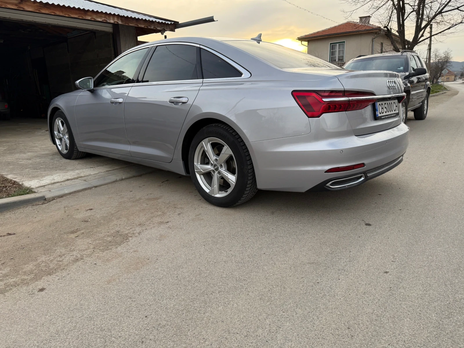 Audi A6 5.0  - изображение 5