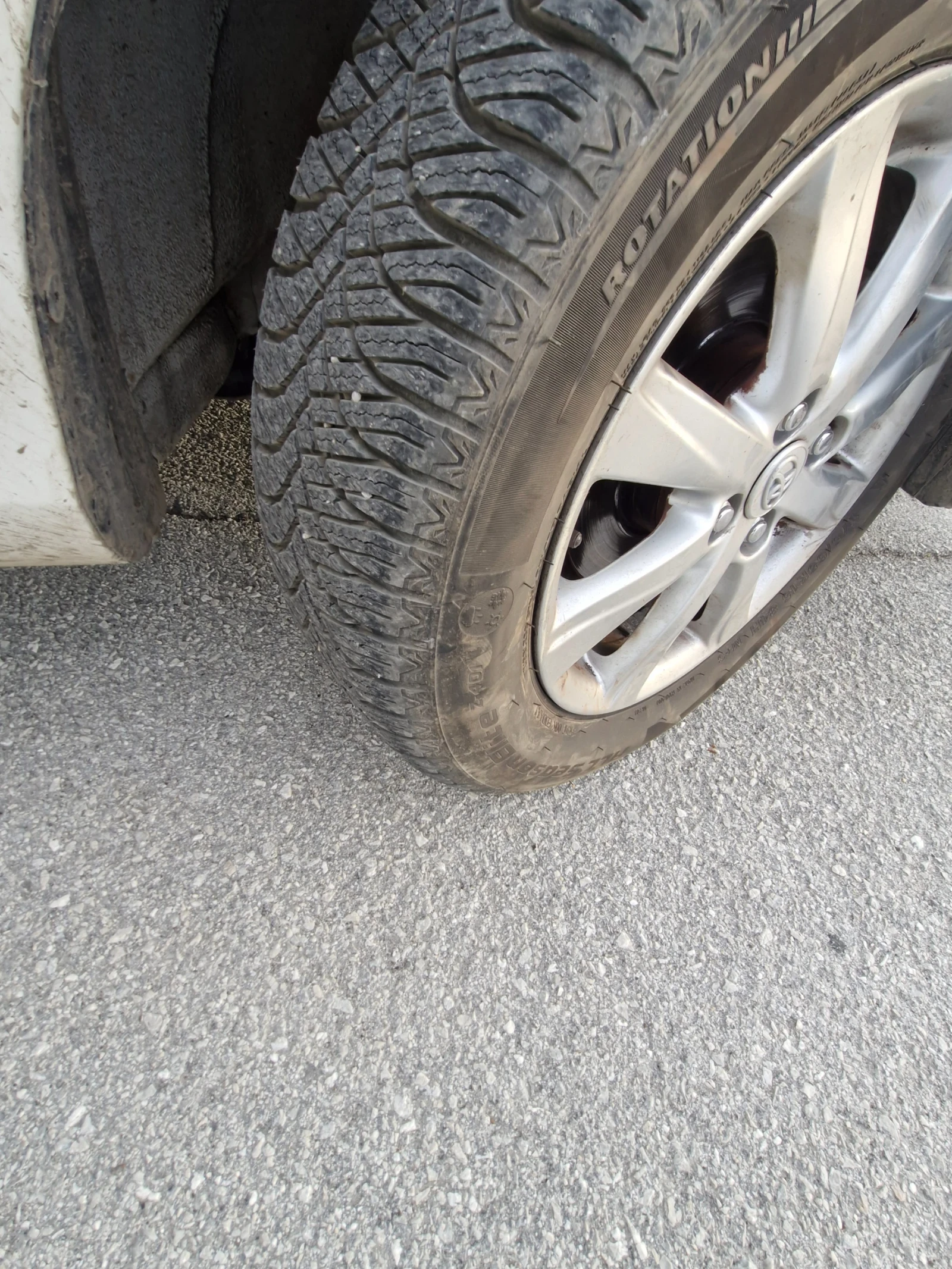 Toyota Yaris, снимка 10 - Автомобили и джипове - 54128323