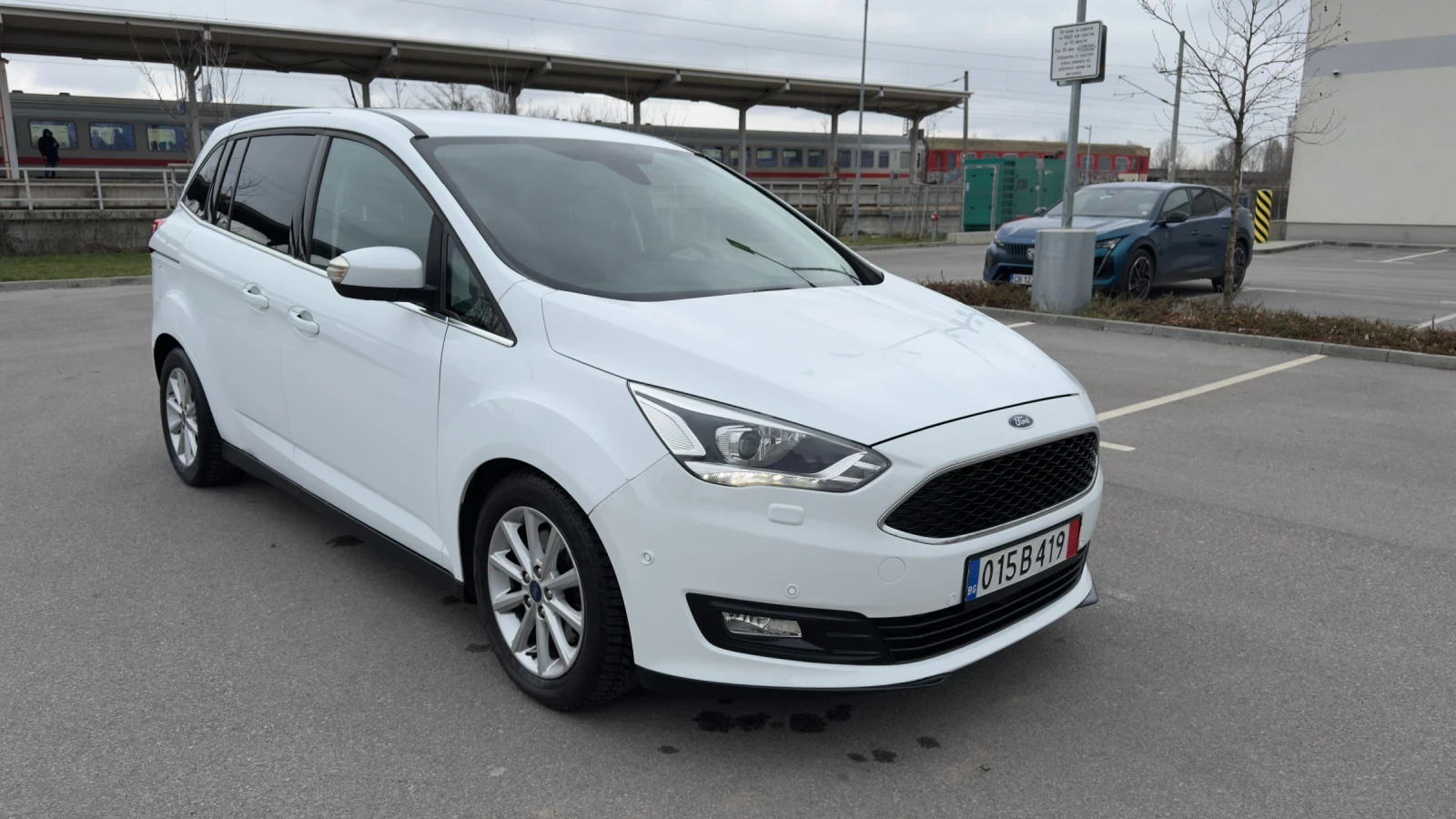 Ford C-max * 2.0TDCI* FULL* 95611KM* PODGREV* NAVI* KEYLESS* , снимка 3 - Автомобили и джипове - 54148278