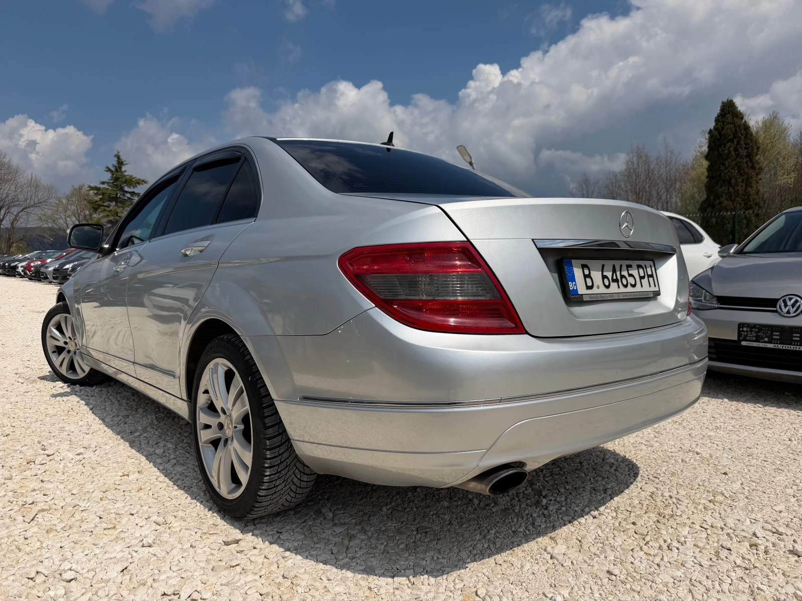 Mercedes-Benz C 220 ВСИЧКО ПЛАТЕНО ОБСЛУЖЕН , снимка 4 - Автомобили и джипове - 54249779