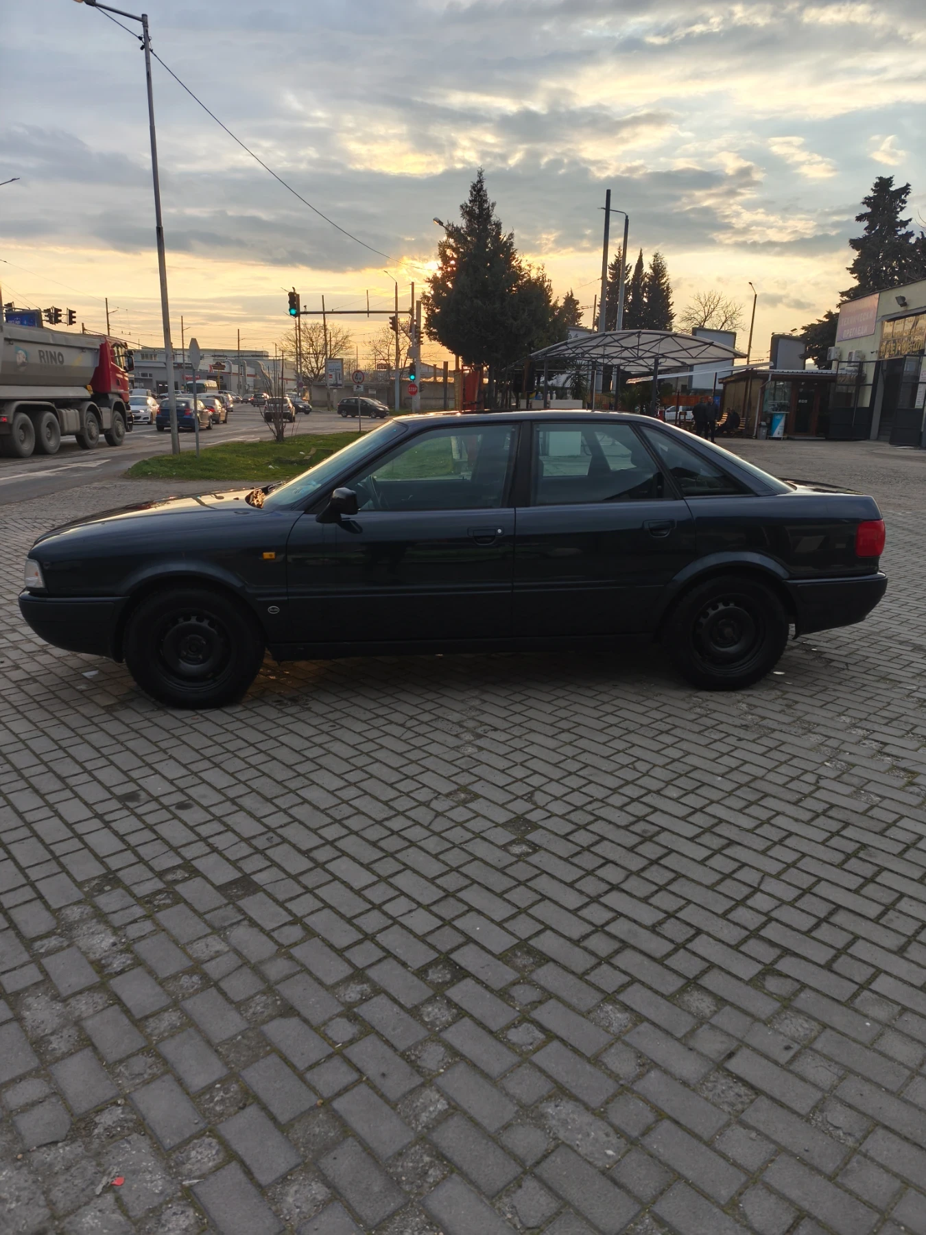 Audi 80 B4, снимка 12 - Автомобили и джипове - 54680987