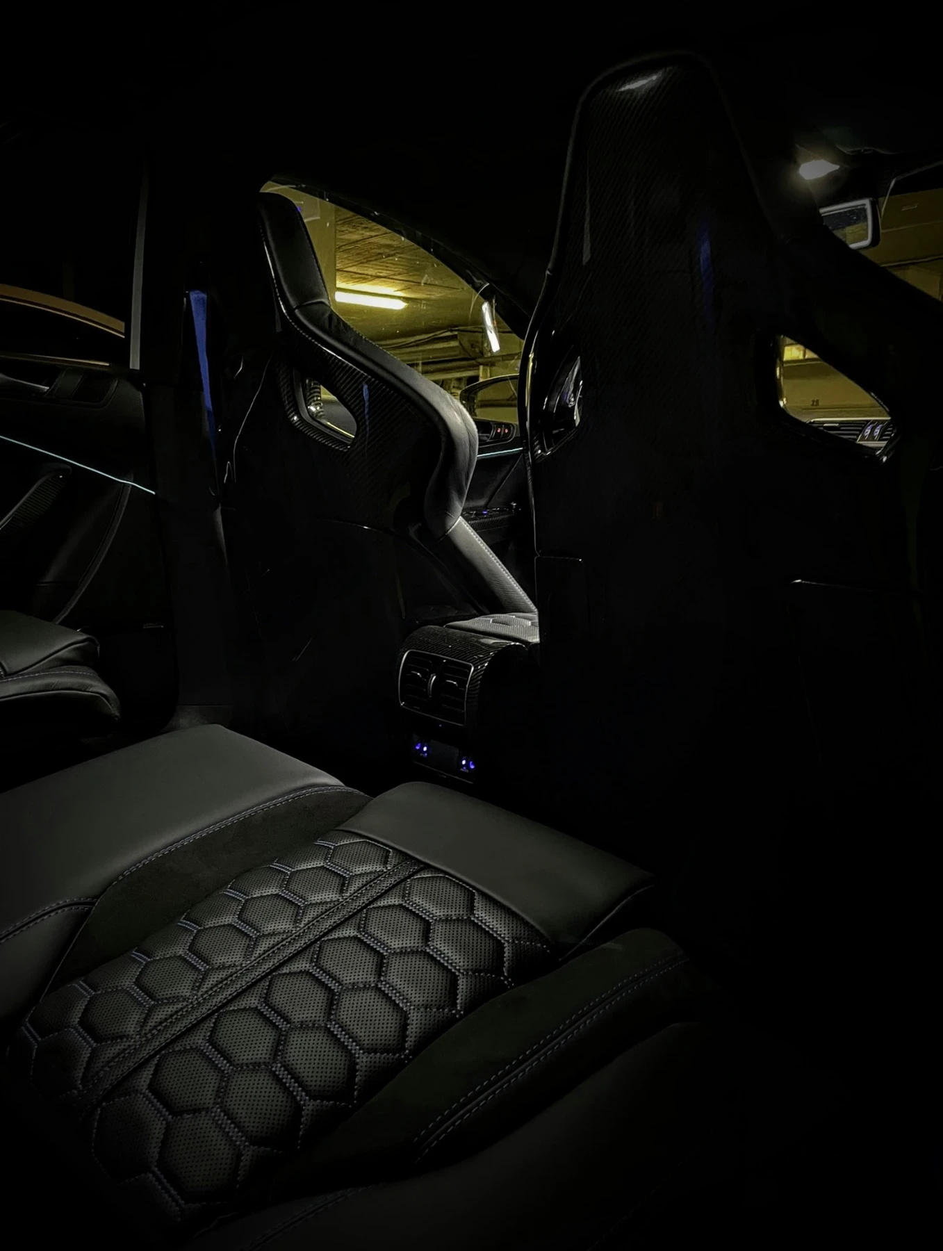 VW Passat R36, снимка 5 - Автомобили и джипове - 54734493