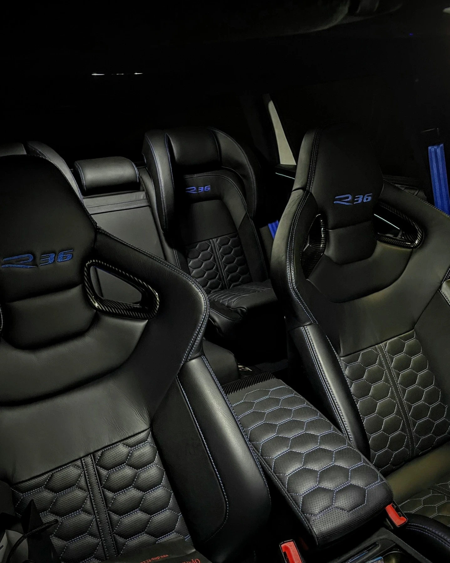 VW Passat R36, снимка 3 - Автомобили и джипове - 54734493