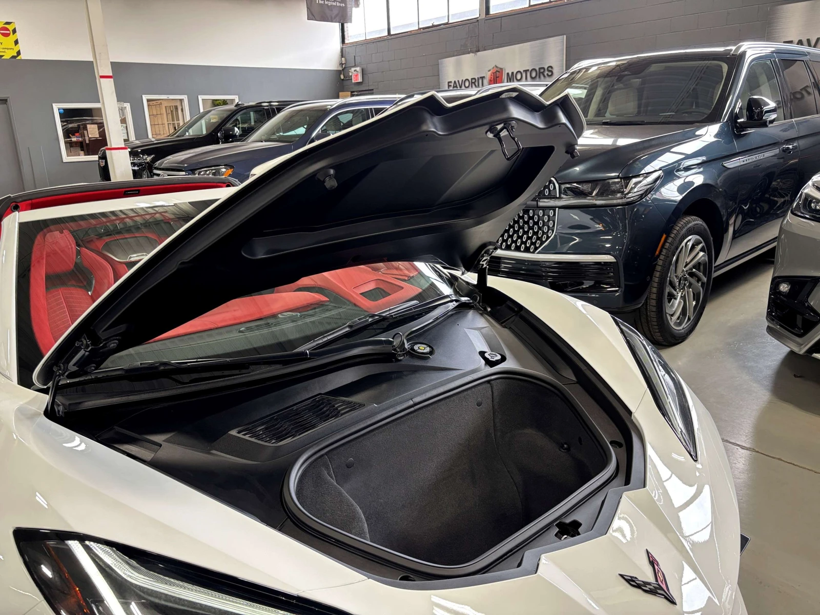 Chevrolet Corvette Stingray / BOSE / ЧЕРВЕН САЛОН / ЦЕНА ДО БГ, снимка 4 - Автомобили и джипове - 54899706