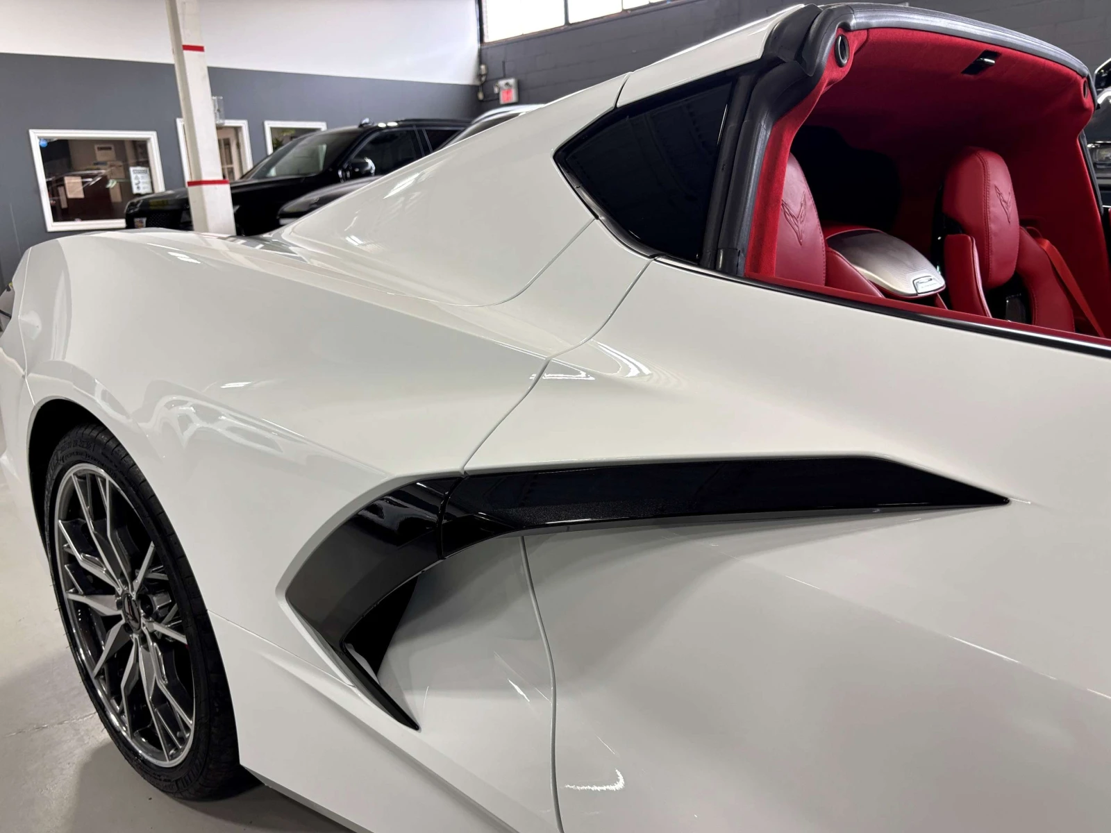 Chevrolet Corvette Stingray / BOSE / ЧЕРВЕН САЛОН / ЦЕНА ДО БГ, снимка 8 - Автомобили и джипове - 54899706