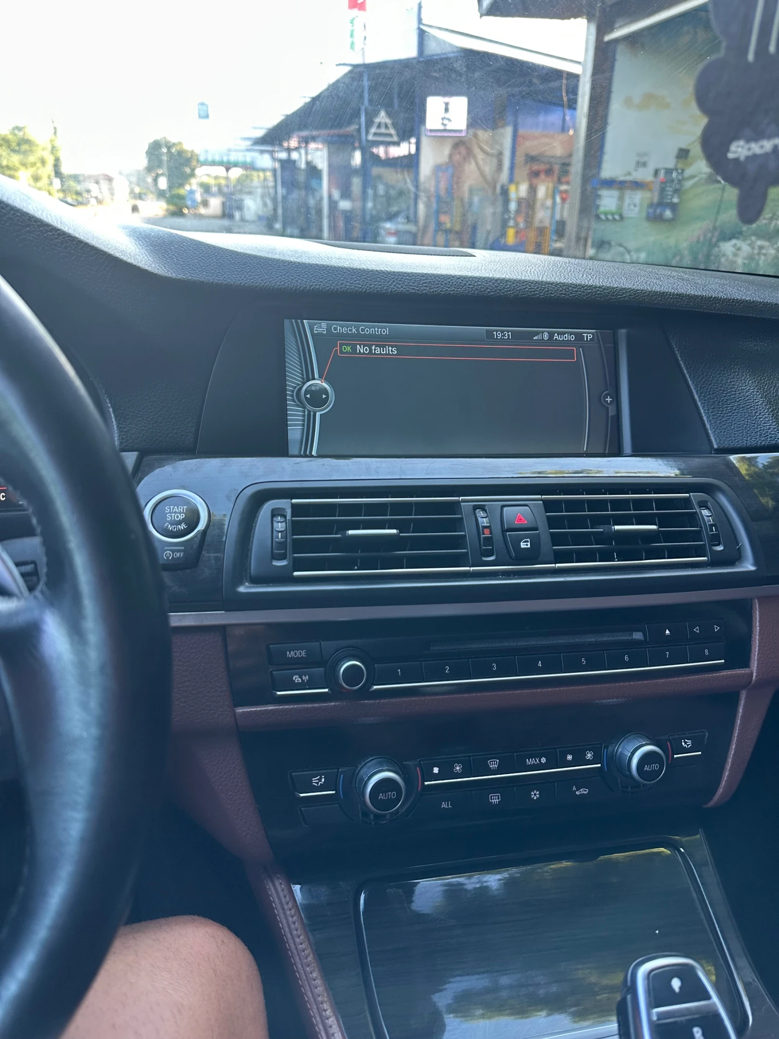 BMW 530, снимка 10 - Автомобили и джипове - 54939124