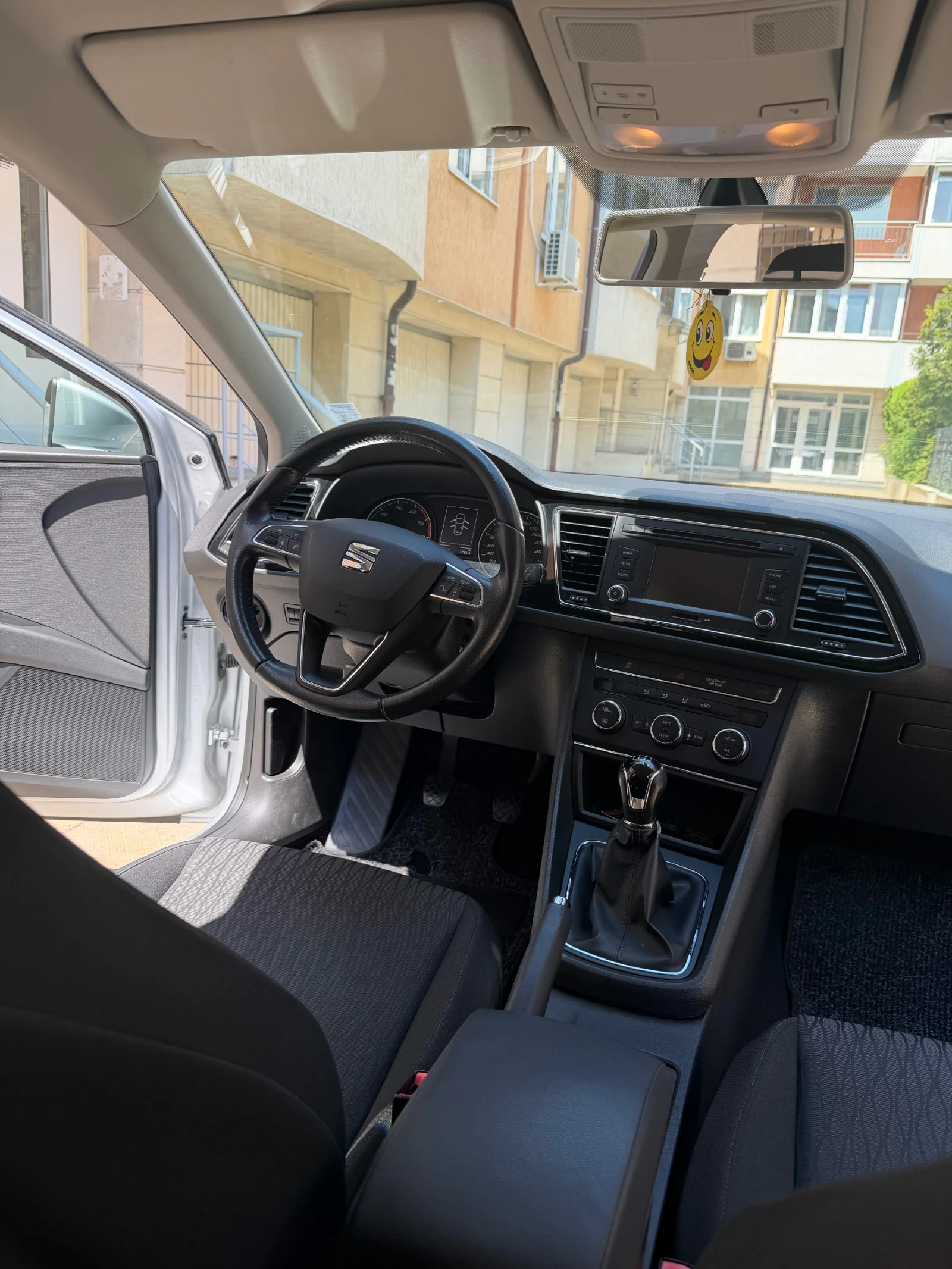 Seat Leon, снимка 9 - Автомобили и джипове - 55340244