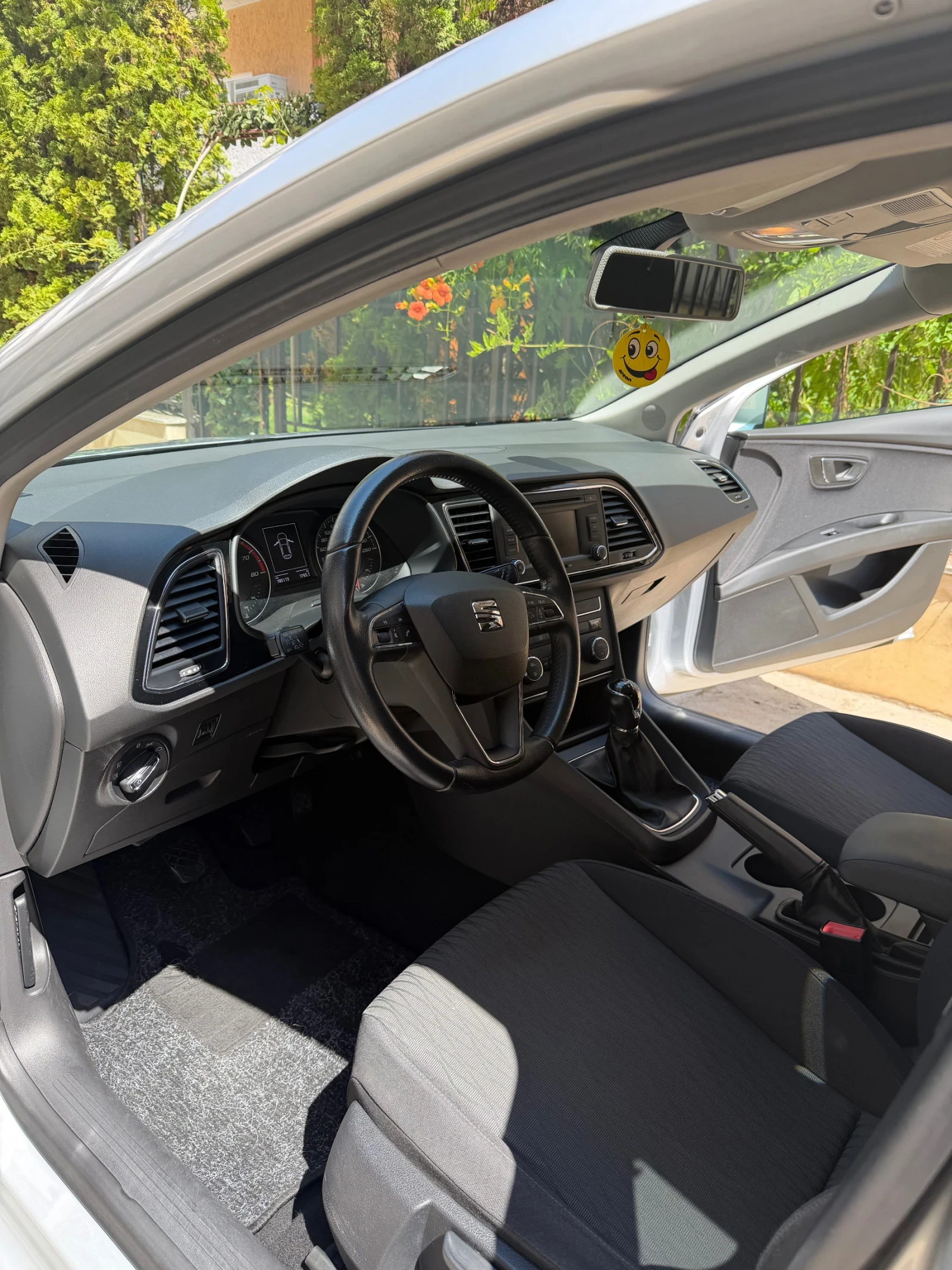 Seat Leon, снимка 10 - Автомобили и джипове - 55340244