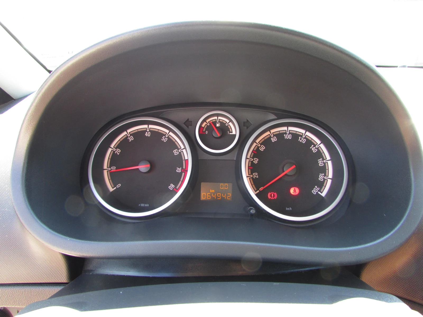 Opel Corsa 1.0i EU5B 65000км, снимка 14 - Автомобили и джипове - 55503528