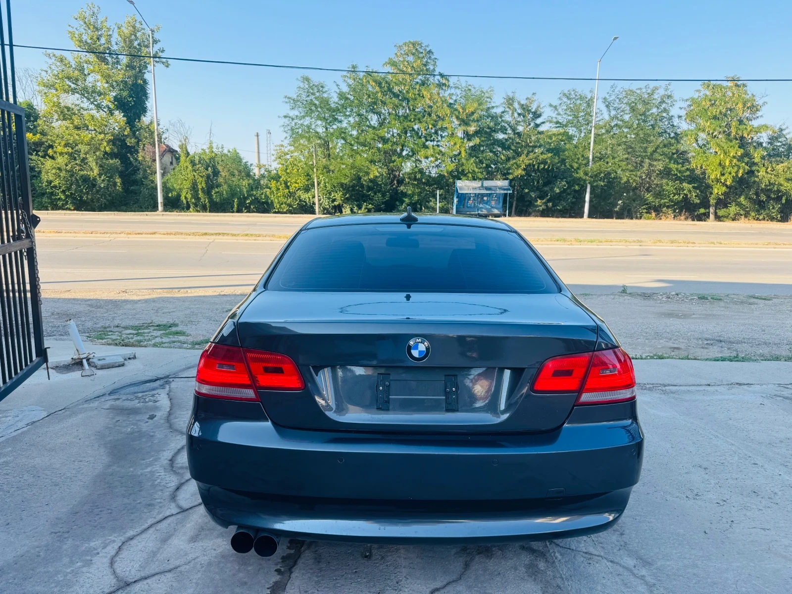 BMW 325 M Pack 325 N52B25 Швейцария ТОП, снимка 6 - Автомобили и джипове - 55606825