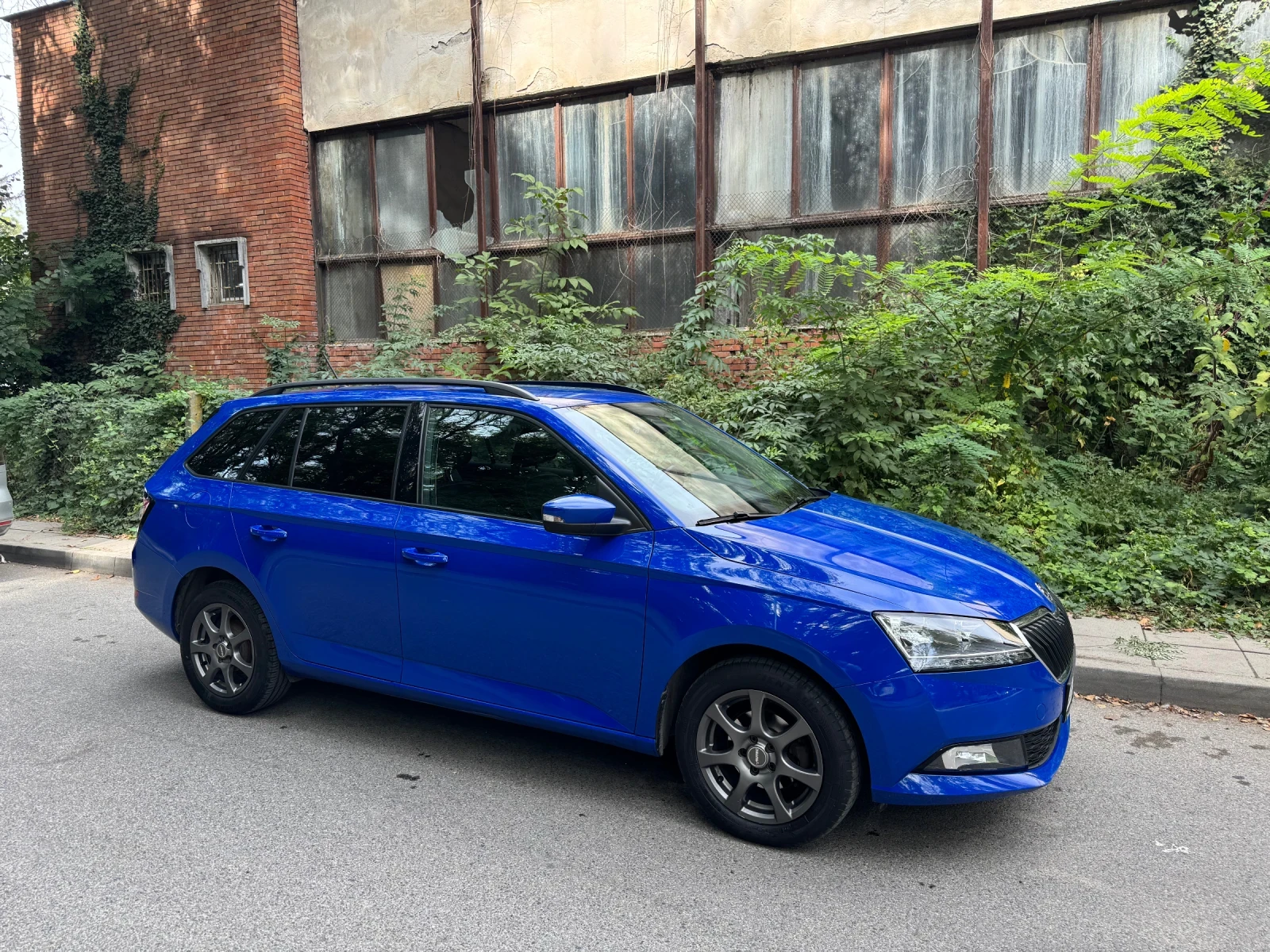 Skoda Fabia 1.0 TSI, снимка 9 - Автомобили и джипове - 56306487