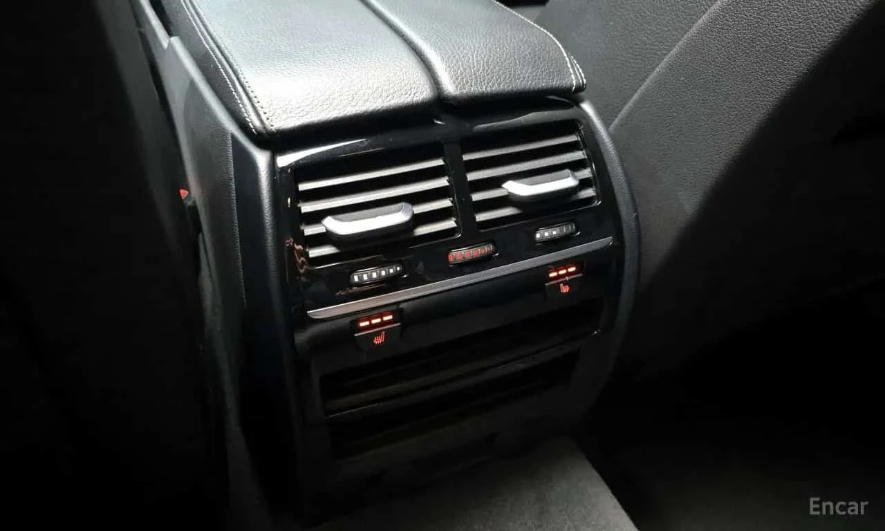 BMW 530 i M-PАCK| HUD| HAR/KAR| , снимка 17 - Автомобили и джипове - 56311402