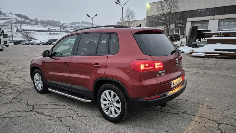 VW Tiguan, снимка 5 - Автомобили и джипове - 48772303