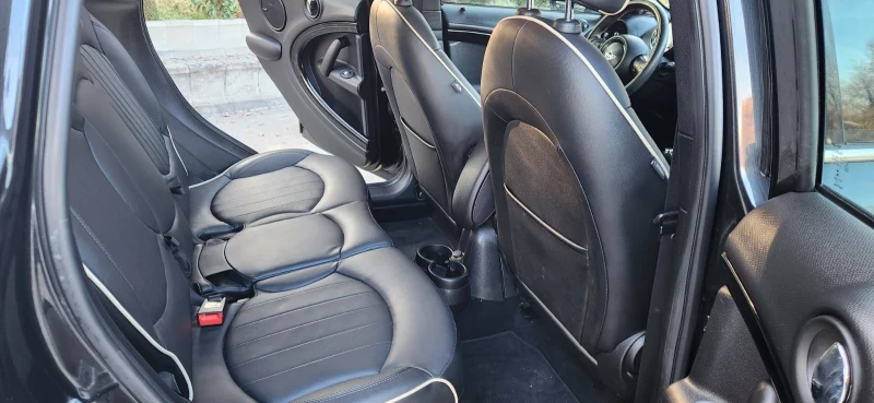 Mini Countryman John Cooper Works, снимка 8 - Автомобили и джипове - 52068810