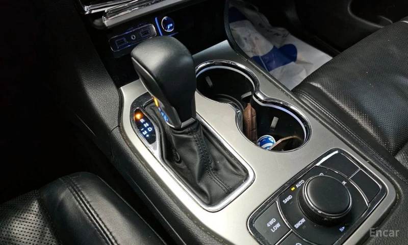 Jeep Grand cherokee, снимка 9 - Автомобили и джипове - 52914414