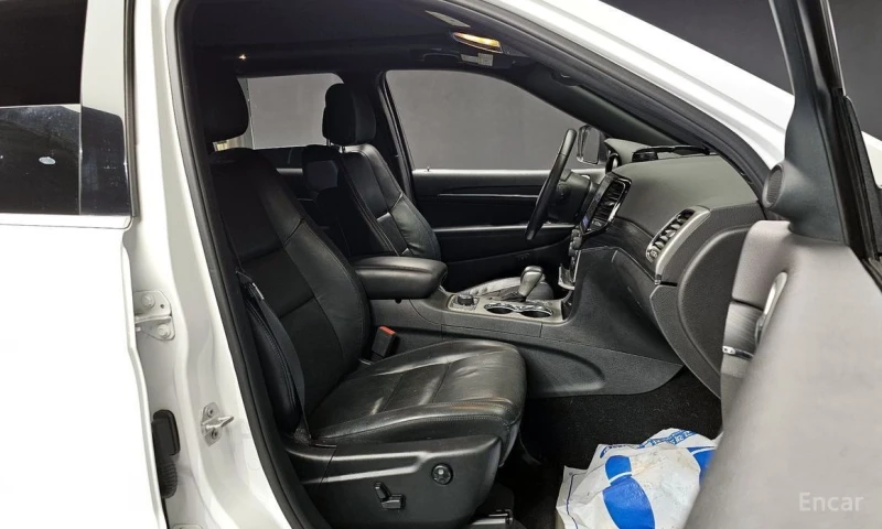 Jeep Grand cherokee, снимка 10 - Автомобили и джипове - 52914414