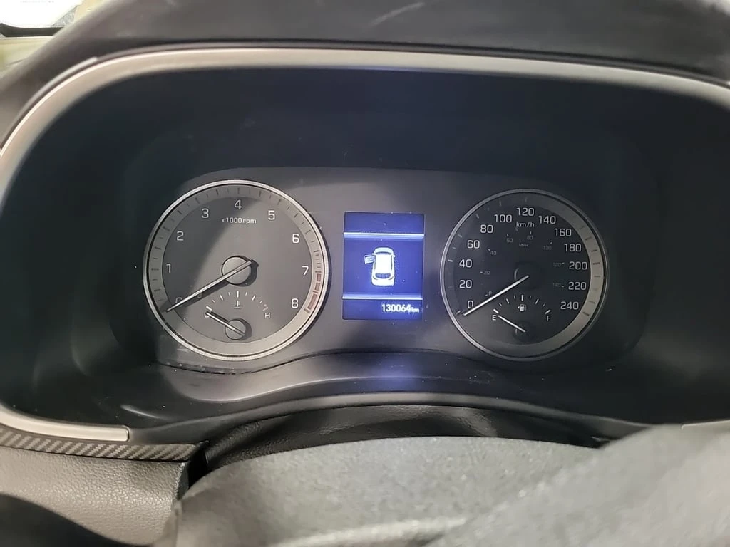 Hyundai Tucson * ESSENTIAL * CARFAX * ���� �� �������� | Mobile.bg � ����������� 10