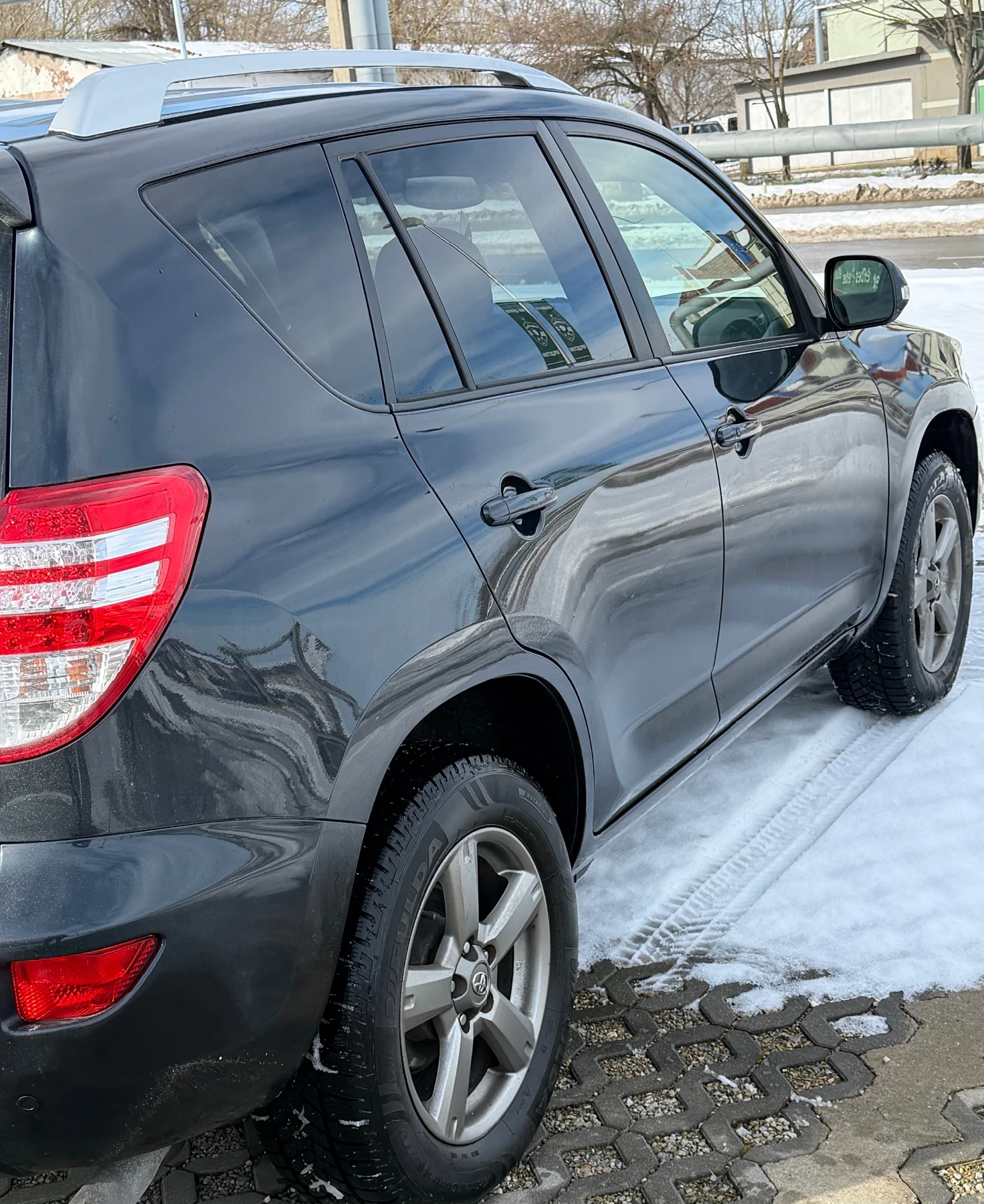 Toyota Rav4 2.2 D-4D - изображение 6