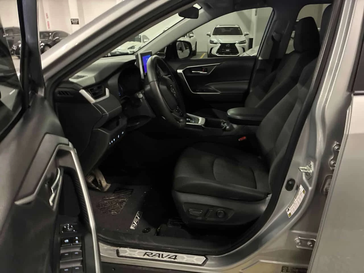 Toyota Rav4 * Hybrid XLE * CARFAX * ПАНО * KEYLESS * ПОДГРЕВ, снимка 5 - Автомобили и джипове - 54610081