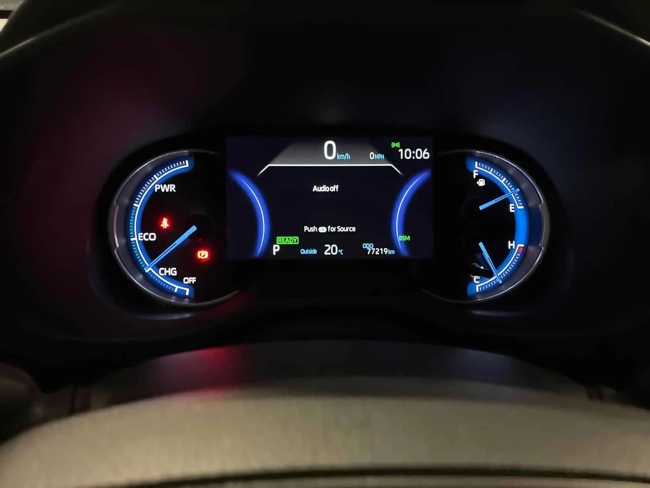 Toyota Rav4 * Hybrid XLE * CARFAX * ПАНО * KEYLESS * ПОДГРЕВ, снимка 8 - Автомобили и джипове - 54610081