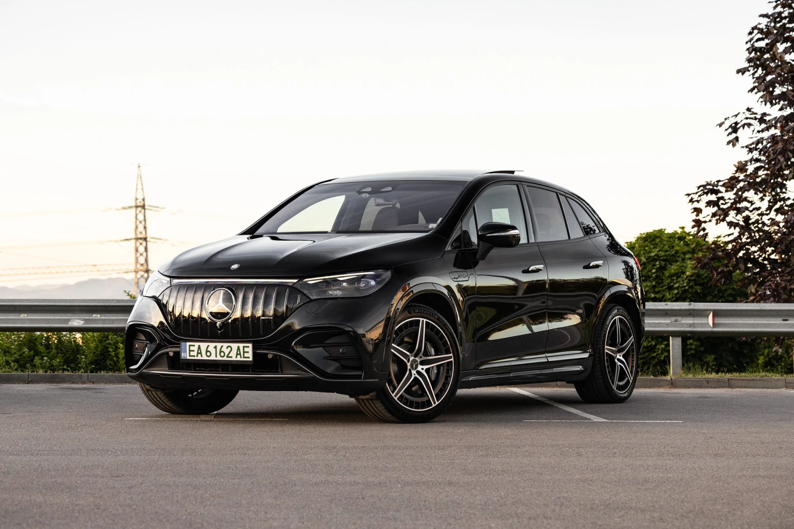 Mercedes-Benz EQE 4MATIC SUV | Hyperscreen | Digital LED | AIRMATIC 