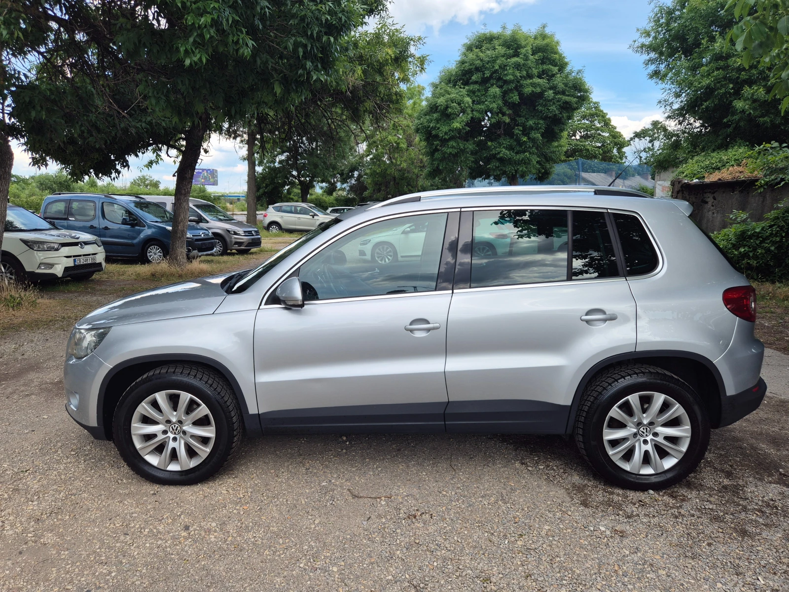 VW Tiguan 2.0TDI 4MOTION 4X4 NAVI ВНОС ИТАЛИЯ БЕЗ РЪЖДИ , снимка 7 - Автомобили и джипове - 54981163