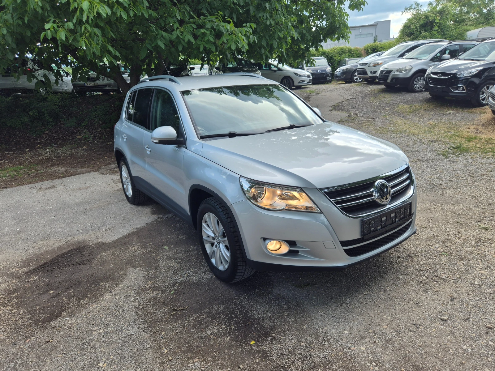 VW Tiguan 2.0TDI 4MOTION 4X4 NAVI ВНОС ИТАЛИЯ БЕЗ РЪЖДИ , снимка 3 - Автомобили и джипове - 54981163