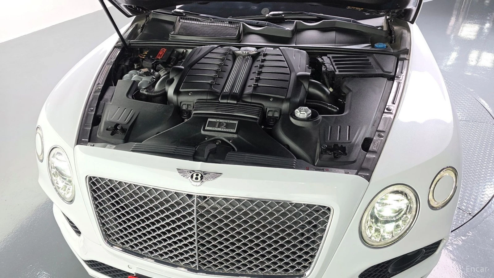 Bentley Bentayga 6.0* W12* DISTRONIC* 360* ������* HUD*  | Mobile.bg � ����������� 17