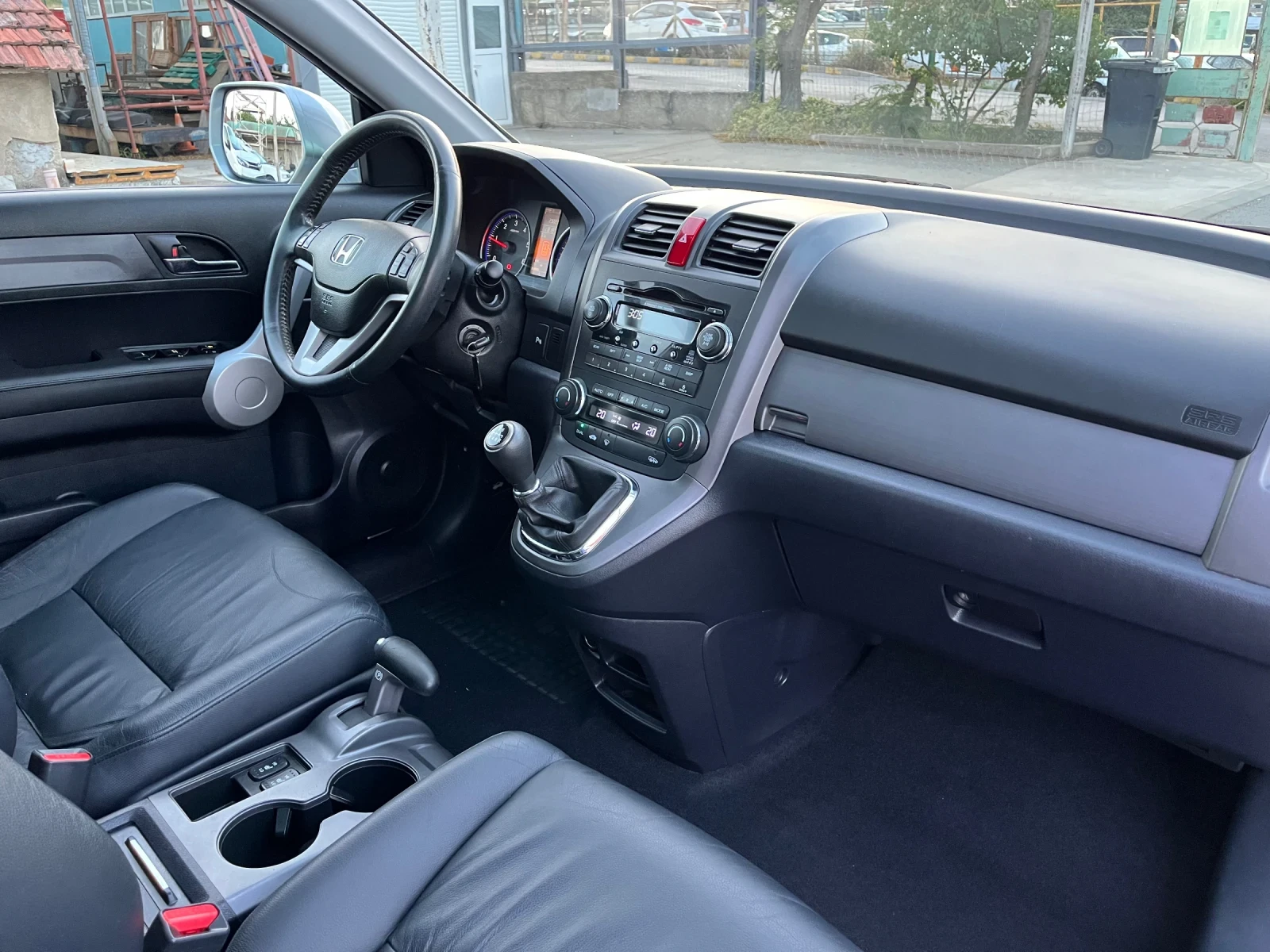 Honda Cr-v 2.2 i-CTDI 4x4, снимка 10 - Автомобили и джипове - 55666430