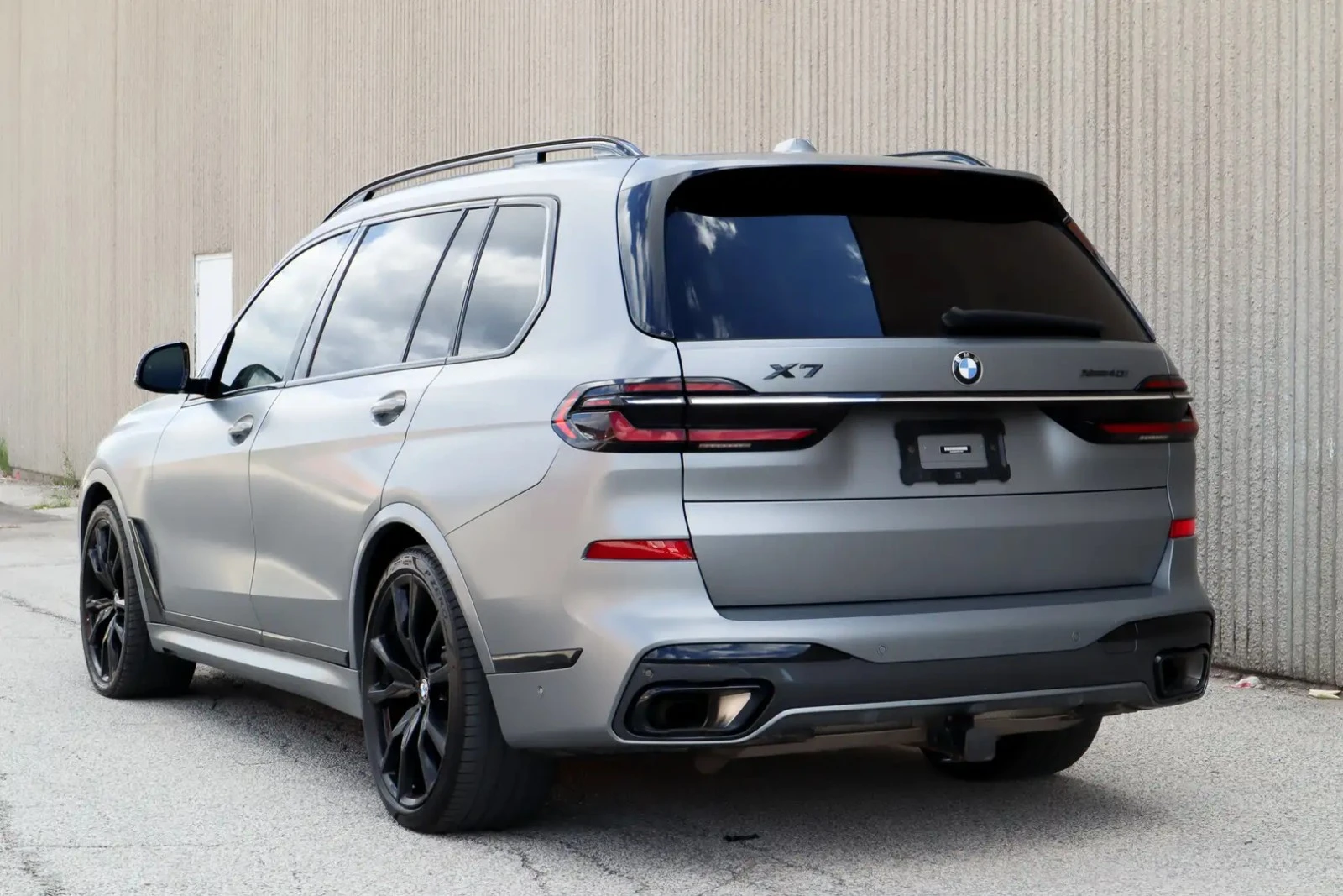 BMW X7 MPACK* LCI* HUD* ОБДУХ* МАСАЖ, снимка 3 - Автомобили и джипове - 55986692