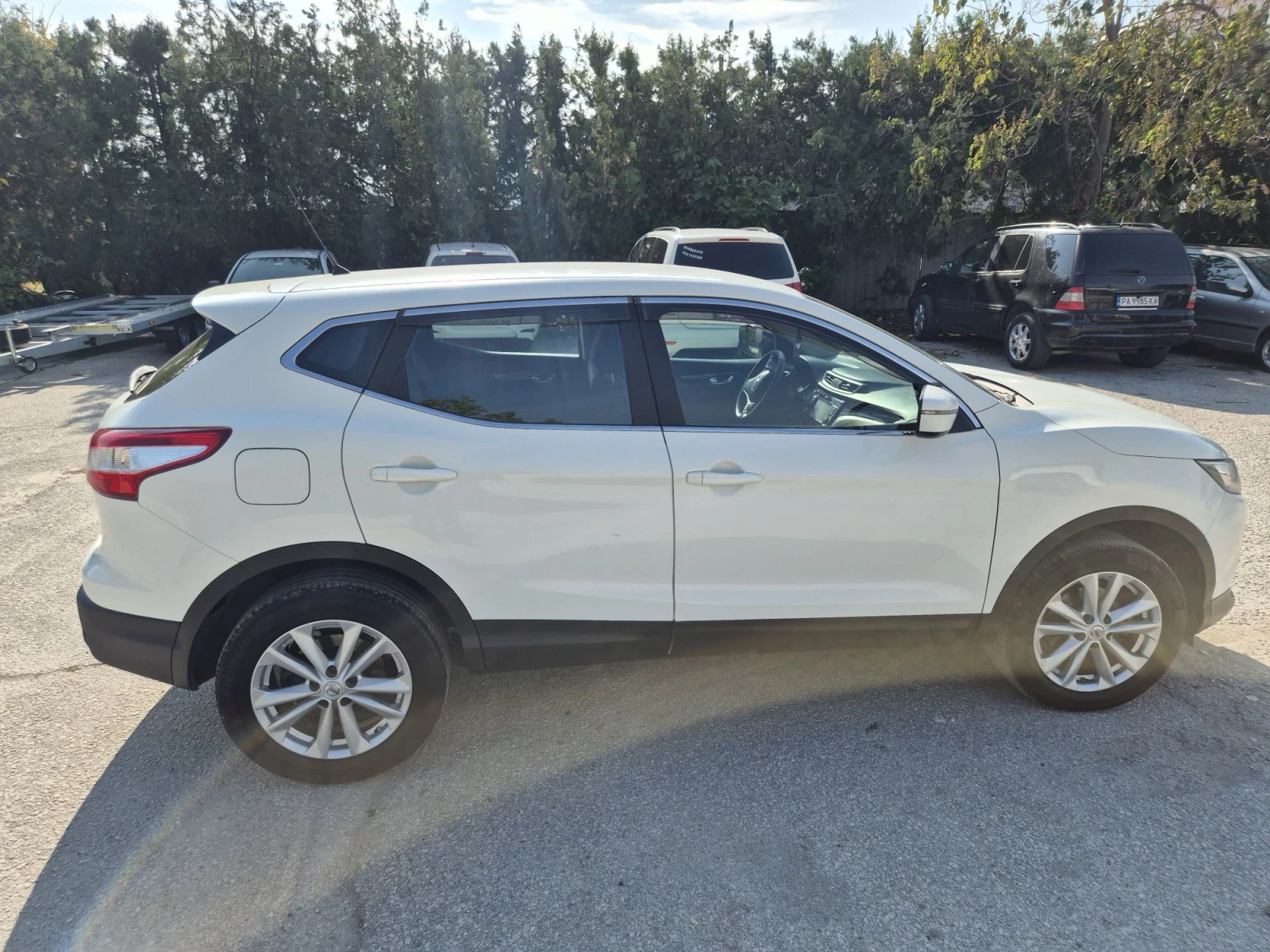 Nissan Qashqai 1.5 DCI, снимка 7 - Автомобили и джипове - 56685925