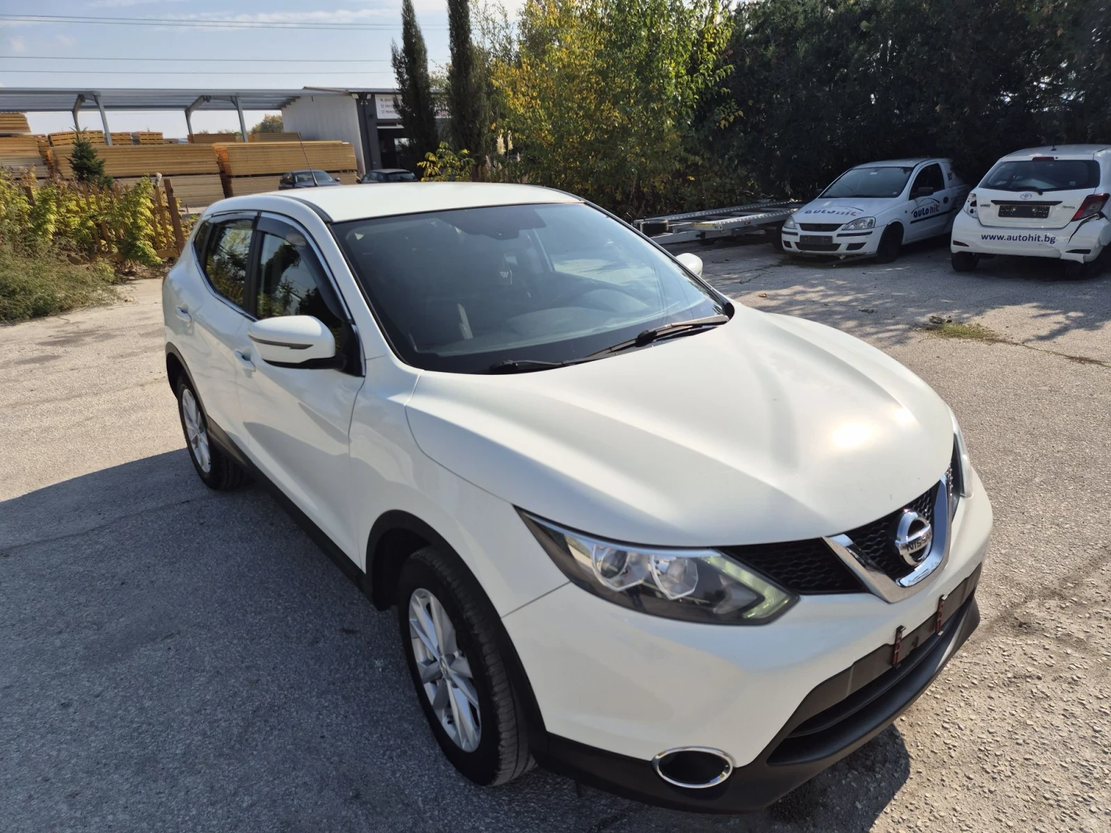 Nissan Qashqai 1.5 DCI, снимка 8 - Автомобили и джипове - 56685925