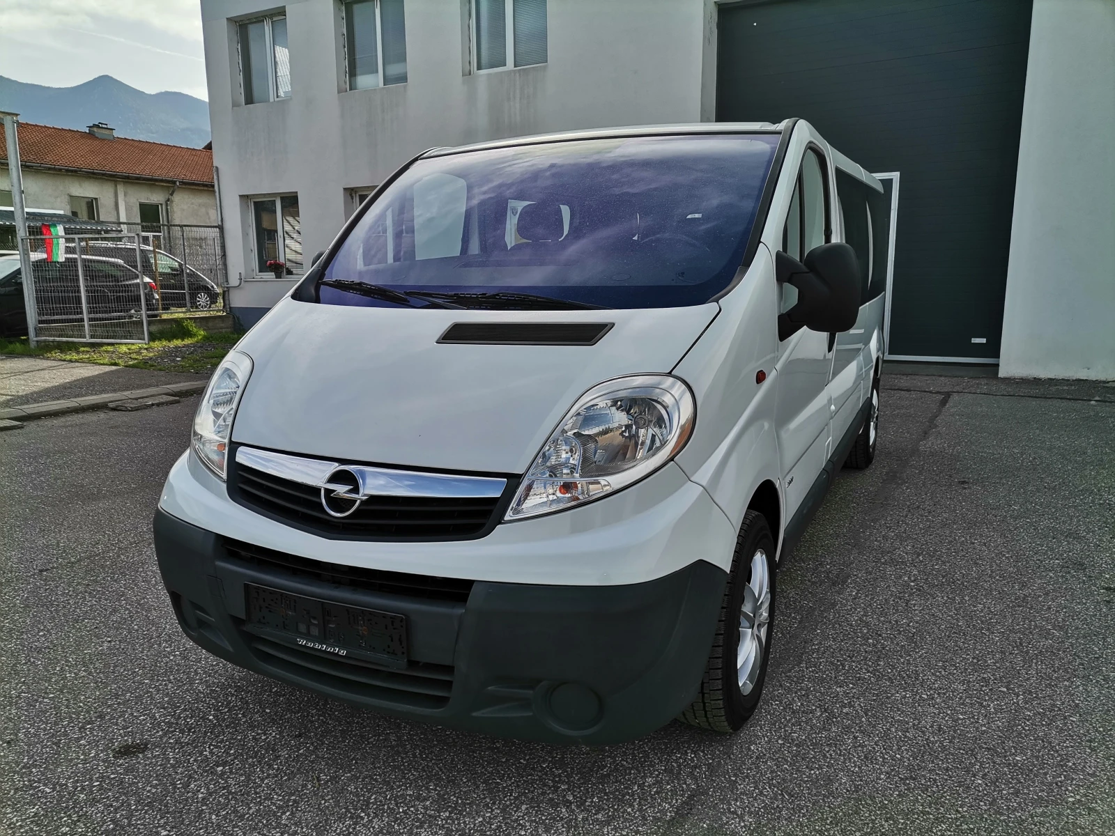 Opel Vivaro 2.0 DCI* MAXI* 9Места.УНИКАТ - изображение 4