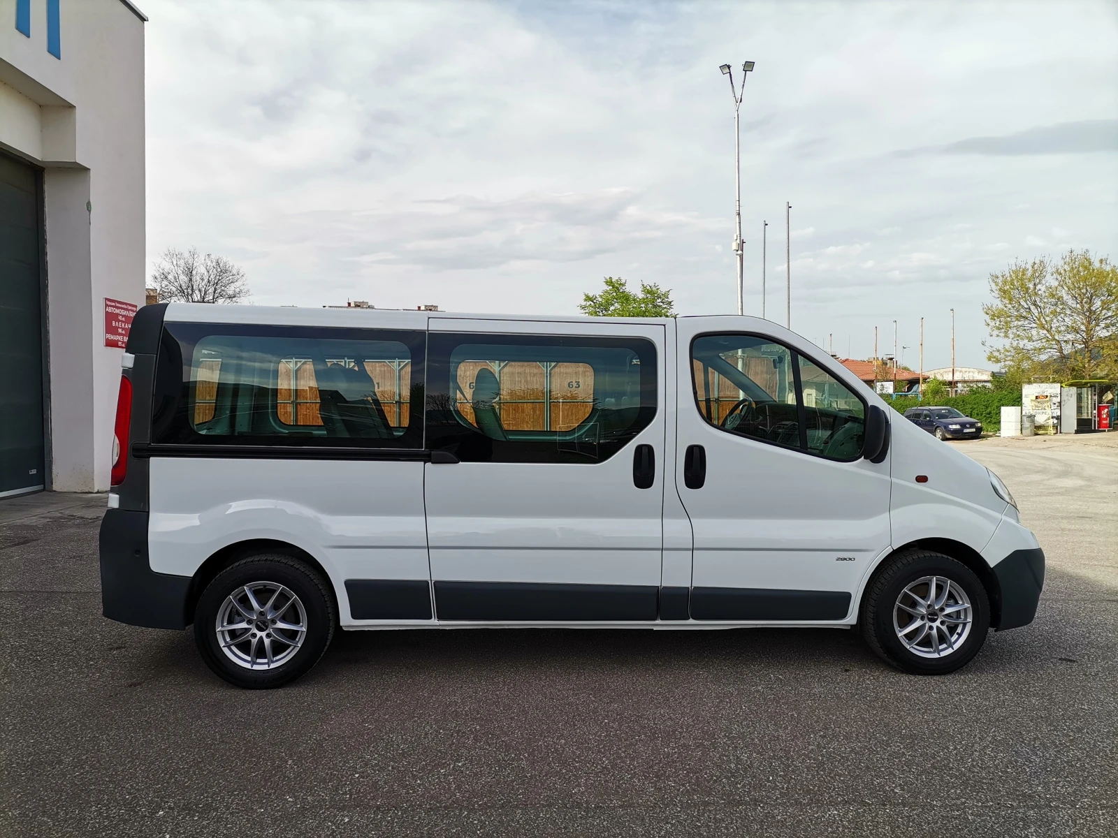 Opel Vivaro 2.0 DCI* MAXI* 9Места.УНИКАТ - изображение 9