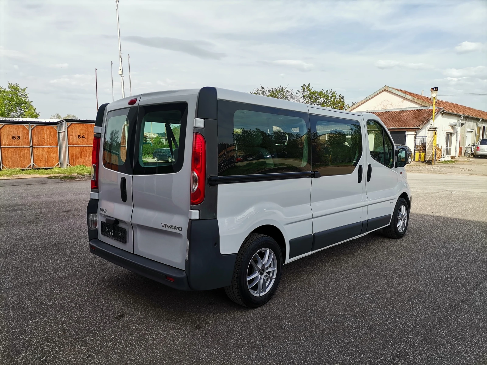 Opel Vivaro 2.0 DCI* MAXI* 9Места.УНИКАТ - изображение 8