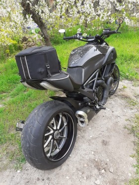 Ducati Diavel, снимка 6 - Мотоциклети и мототехника - 45195373