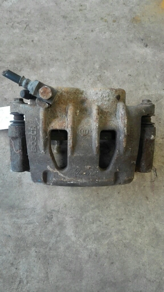 Спирачен апарат преден десен Форд Транзит 2.4тд