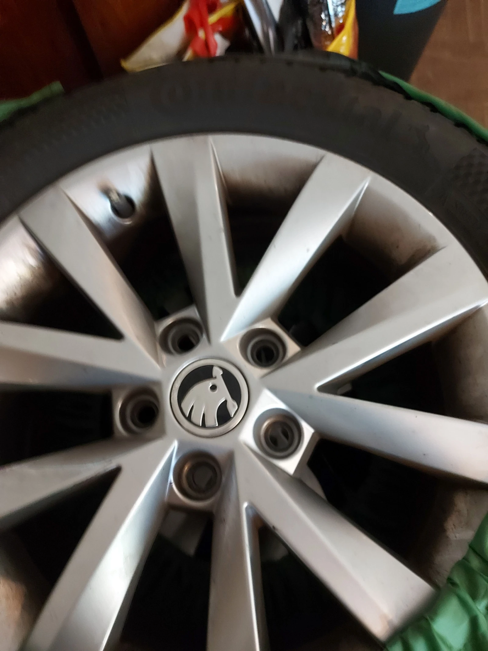 Гуми с джанти Continental 205/45R16
