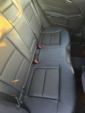Mercedes-Benz E 220, снимка 12
